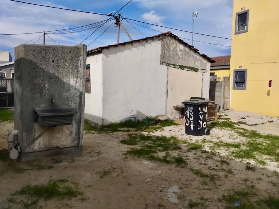 2 Bedroom Property for Sale in Mfuleni Western Cape